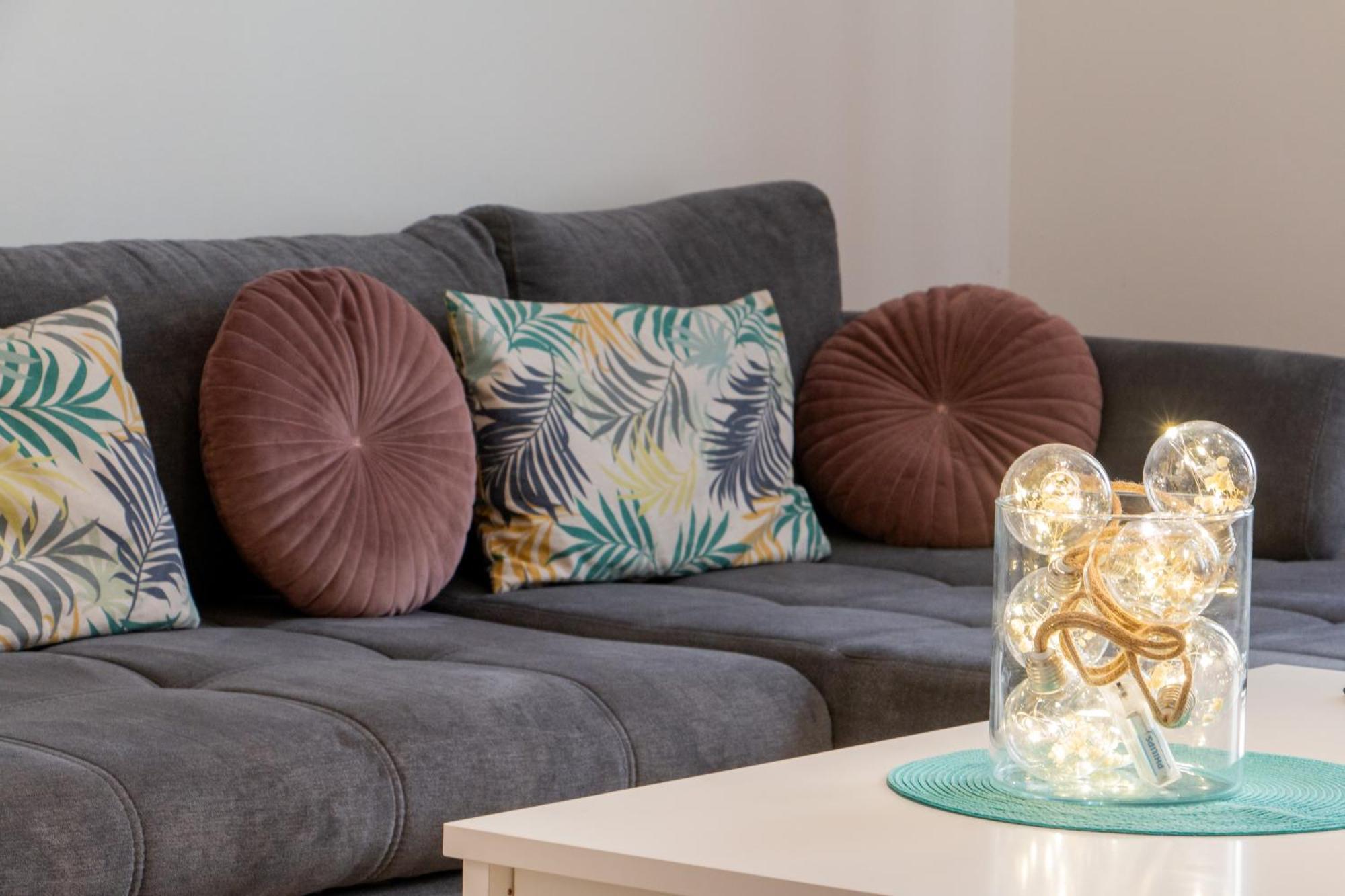 Riverside Cr Apartment براغ المظهر الخارجي الصورة