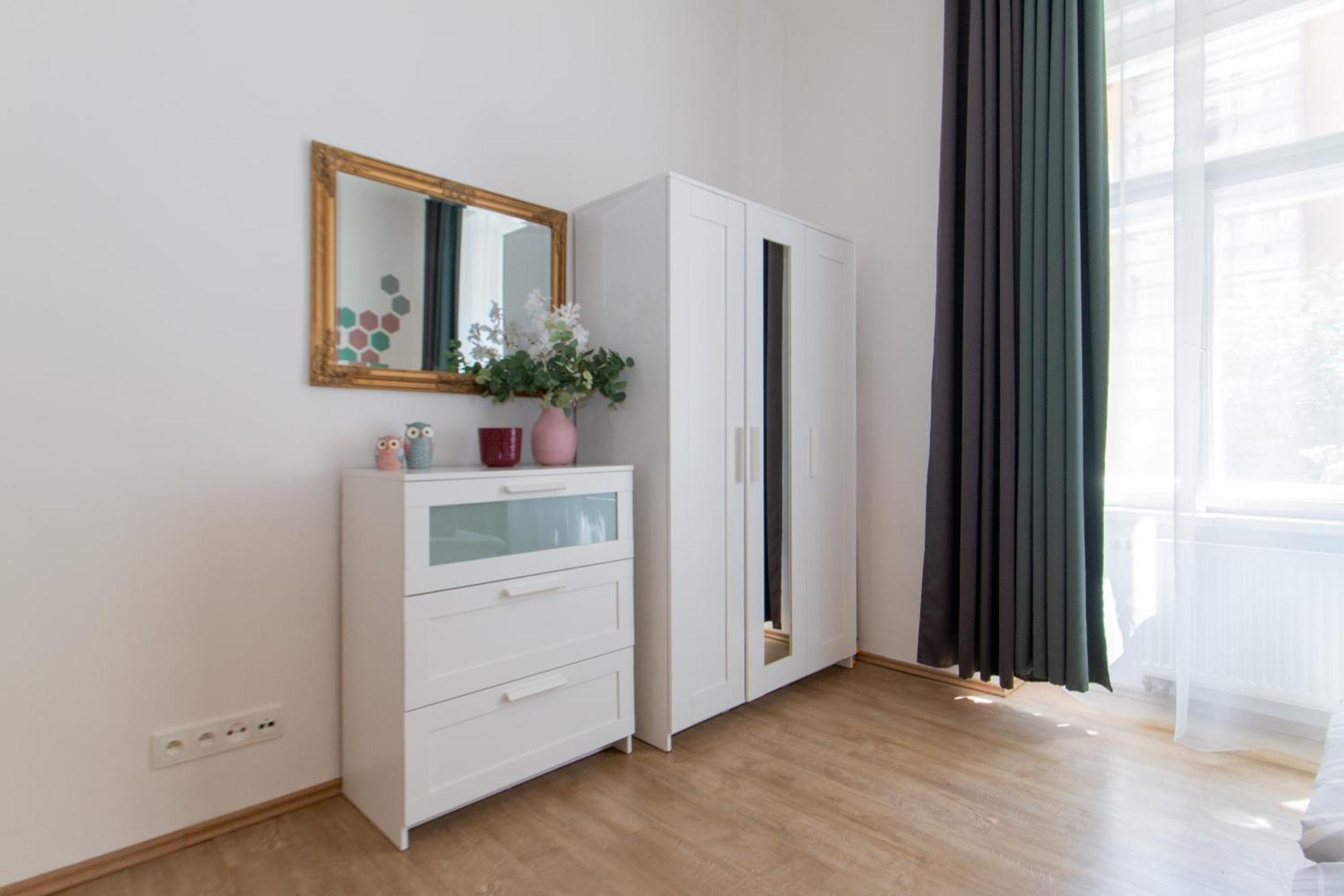 Riverside Cr Apartment براغ المظهر الخارجي الصورة