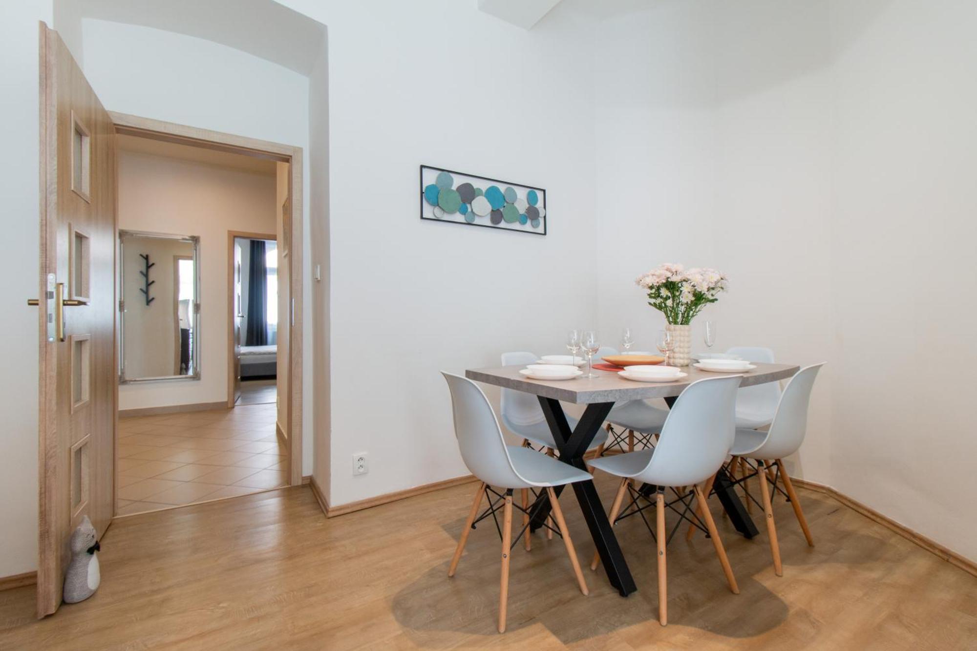 Riverside Cr Apartment براغ المظهر الخارجي الصورة